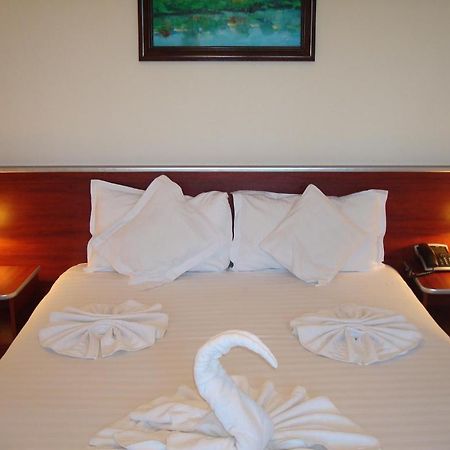 Hotel Ami ไบเลเฟลิกซ์ ภายนอก รูปภาพ