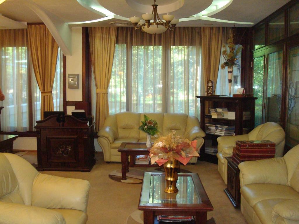 Hotel Ami ไบเลเฟลิกซ์ ภายนอก รูปภาพ